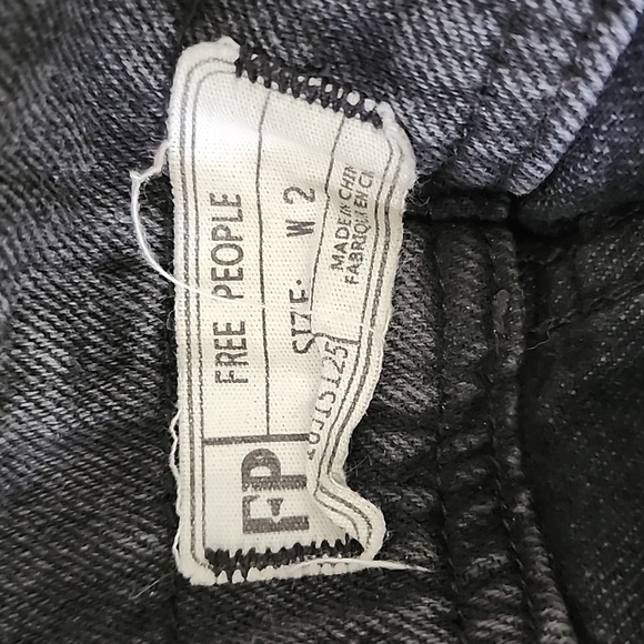 Free People Black Denim Distressed Overall Skirt Size 2 - Picture 8 of 10